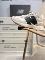 新百伦 Nb327 Nb 复古慢跑鞋 New Balance 327 复古先锋 Ms327系列复古休闲运动慢跑鞋，上世纪 70 年代的意大利街头风格Nb新百伦
