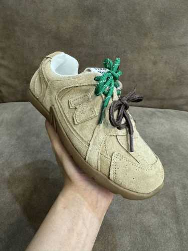 Nb530Miumiu联名童鞋 复古德训鞋 尺码26–37码 优质尼龙材料反毛牛皮拼接，透气又舒适橡胶耐磨防滑大底