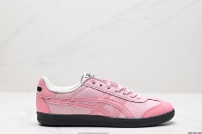 公司级亚瑟士 Onitsuka Tiger Tokuten 复古低帮休闲跑鞋 实拍首发 鞋跟 鞋舌处印有鬼塚虎特有的品牌logo标志 提升品牌的认知度 柔软内里