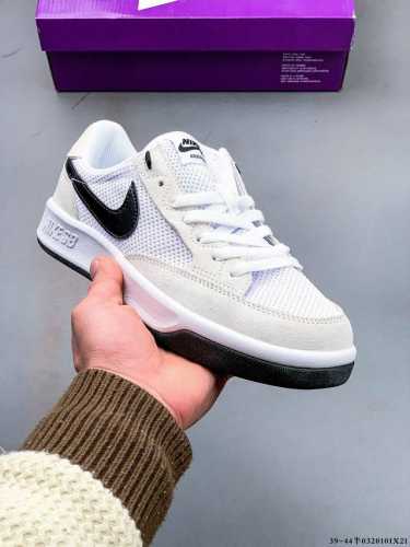150 耐克/Nike Adversary 磨砂麂皮织布拼接 复古休闲板鞋 0320101X21