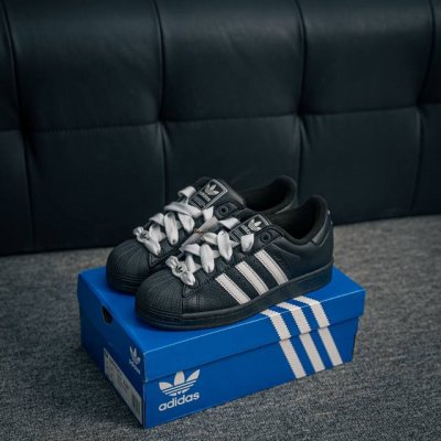 核心私 阿迪达斯Adidas三叶草 Originals Superstar Ii 贝壳头系列低帮经典百搭休闲运动板鞋 货号：Ji3538 尺码：35.5 36