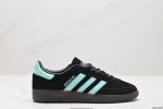 公司级adidas Handball Spezial 官方正确版本 阿迪达斯经典款 复古休闲板鞋 全鞋采用反毛皮制作 牛筋耐磨大底 承载青春情怀的板鞋 经典三条