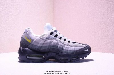 150 nk Air Max 95 复古减震气垫跑鞋 554970-071 经典重温 外单专供大厂出品 品质稳定 一百余色 终端操作 鞋款设计灵感源于人体构造
