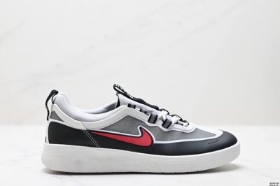 真标Nike 耐克夏季新款Sb Nyjah Free 2男低帮板鞋 男滑板鞋焕新升级前代设计，彰显出众魅力。设计灵感源自经典 Nike Air Zoom Spi