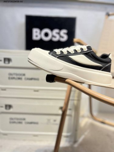 boss 雨果博斯 钢印版本新款德国高端品牌专柜同步新款 以奢华高端设计出货 鞋面采用原版进口哪怕纳帕小牛皮配滴胶而成 原版 舒适版型Cn8608 Am7372