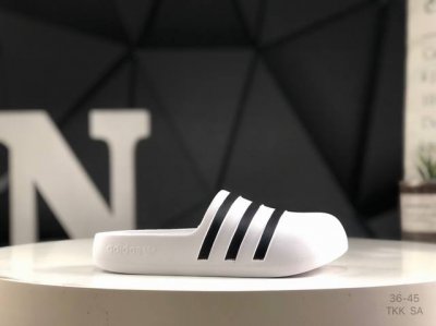 80 adidas/阿迪达斯 ，男女鞋采用人体工学设计鞋床，超轻耐磨Md发泡成形鞋模《请回答1988》同款Adidas条纹拖出新了阿迪达斯Adidas Orig