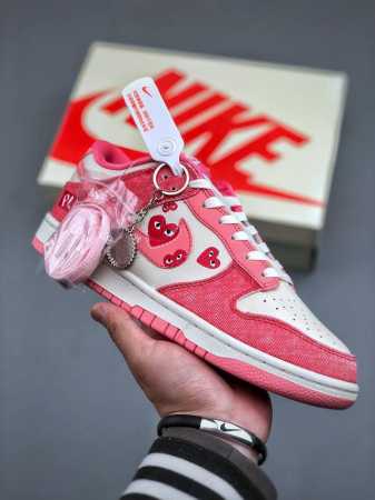 Nike Sb Dunk Low 川久保玲联名 情人节粉勾 周年高端定制 低帮休闲板鞋 Kk1333-023 #定制鞋盒 大厂纯原品质出货 超高清洁度 皮料切割 - 点击图像关闭