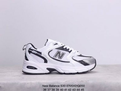 New Balance 530 复古跑鞋 小红书爆款 官网售罄 这双鞋确实是nb家经典复古款式之一，以全新科技诠释，成功打造530鞋款，鞋面在保持530基本线条