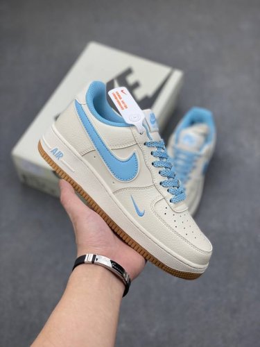 工厂套现 福利特价 原本地 版本 海外限量发售！公司级nike Air Force 1 '07 Low 空军一号 低帮 运动鞋 休闲鞋 折边针车 工艺难度大 原