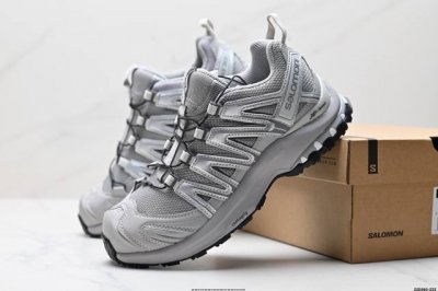 公司级Salomon Xa Pro 3D Suede 萨洛蒙户外越野跑鞋 鞋面采用Sensifit贴合技术 全方位贴合包裹脚型 鞋跟部鞋底牵引设计 提供强大的抓