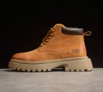 UGG 2024秋冬新品 毛绒一体内里保暖锁热 秋冬必备 户外中帮休闲马丁靴雪地靴系列 # 代购专供品质 面料采用进口头层牛皮材质 鞋内里采用毛茸一体内里保暖锁