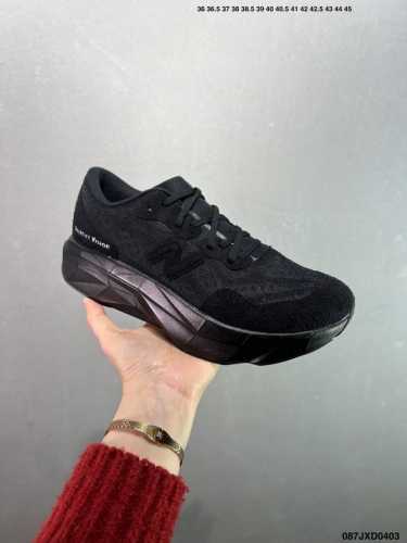 公司级New Balance 新百伦Fuelcell 简约 织物 网布防滑耐磨透气轻便 低帮 马拉松跑步鞋 货号:Mrcellb3 尺码: 40 40.5 41