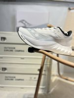 Saucony索康尼Endorphinpro啡鹏4.0 陆地速鲨竞速碳板运动训练跑鞋S10939 Am7771801#36-45半