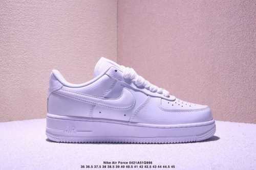 公司级Air Force 1 Low 纯白立体钩 原楦头原纸板 打造纯正空军版型 #专注外贸渠道 全掌内置蜂窝气垫 #原盒配件 原厂中底钢印、拉帮完美 官方同步