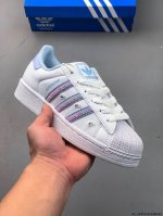 公司级 阿迪达斯Adidas Superstar 贝壳头经典百搭休闲板鞋 0525528H22