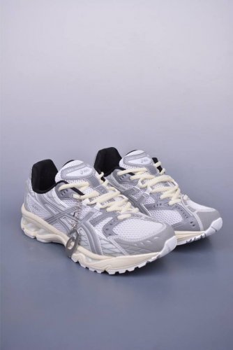 Asics Gel-Kahana Nimbus 10.1 耐磨透气低帮休闲鞋 户外机能元素 Y2K赛道持续对未来世界的无限想象和探索 经典鞋面设计赋予其更加流畅