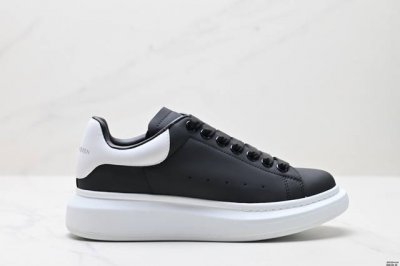 公司级意大利高奢品牌Alexander Mcqueen亚历山大 麦昆 Sole Leather Sneakers低帮时装厚底休闲运动小白鞋 尺码:39-45 I