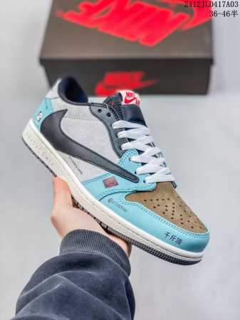 公司级带半码耐克nike Sb Zoom Dunk Low 板鞋 系列经典百搭休闲运动板鞋 鞋舌的填充，使舒适性大大提升，同时也更方便穿脱中底部分则加入了脚感柔 - 点击图像关闭