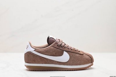 公司级Nike Classic Cortez 耐克经典轻便舒适男子阿甘鞋休闲跑步鞋运动鞋 纯粹而执着的精神 使得Cortez种在了一代人的心里 无论是否喜欢它复