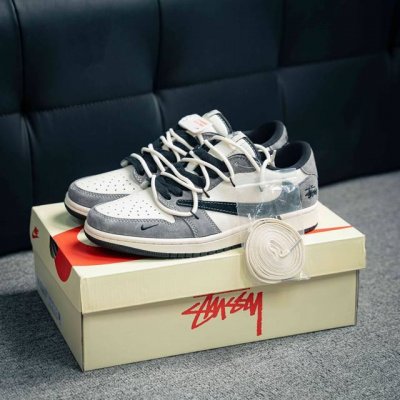 Air Jordan 1 乔丹篮球鞋男女潮流板鞋 货号：Sj0086 141 尺码：36 36.5 37.5 38 38.5 39 40 40.5 41 42