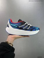 公司级Adidas Adizero Aruku Sky Rush 此款以简约大方的造型设计，给人以随性休闲的时尚格调，穿着舒适轻便，运动灵活自如，满足日常个性穿