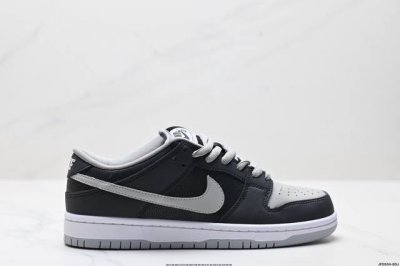 公司级耐克Nike Dunk Low 扣篮系列 复古低帮休闲运动滑板板鞋 采用脚感柔软舒适Zoomair气垫 有效吸收滑板等极限运动在落地时带来的冲击力 为街头