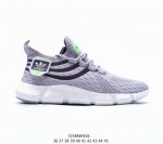 新款时尚百搭休闲款运动鞋 鞋面走线精整 清晰质感 原单品质 采用家族工艺 高端时尚 简约大气 防滑舒耐磨橡胶大底 。 编码3358M6926