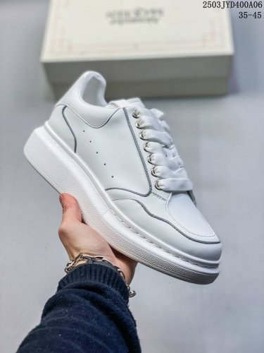 200 Alexandermcqueen 亚历山大·麦昆 Mcq 情侣款小白鞋 厚底增高休闲鞋 运动鞋板鞋 热销经典款 ！ 尺码：见图 编码：03Jyd400A