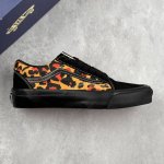 本地 核心私 Vans Lx Old Skool 高阶系列 豹纹拼接休闲低帮滑板鞋 范斯官方新款 重回复古街头巅峰 鞋面采用麂皮搭配帆布材质打造 豹纹配色点缀