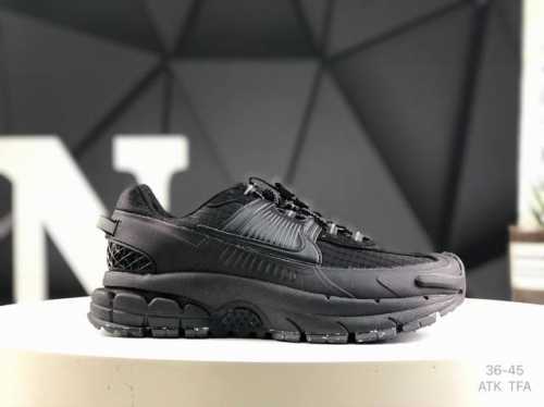 200 耐克Nike Zoom Vomero Roam 马拉松复古跑五代休闲运动慢跑鞋 采用环保纤维革饰片组合网眼布鞋面材质 升级正确后跟Tpu加固 耐弯折热塑