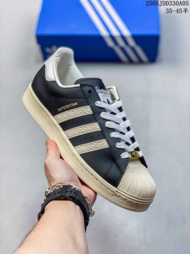 adidas Originals Superstar 白黑 复古潮流 防滑耐磨 低帮 男女款 货号 Ji0124 号码：35-45 编码：05Jdd330A05