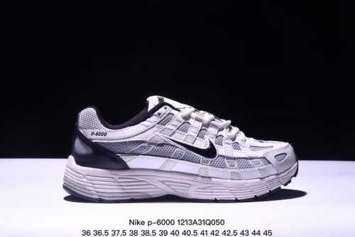 耐克nike P-6000 跑鞋内外侧都用了红色的钩子，采用透气材料，搭配匠心覆面，再现千禧年代的跑鞋风格，塑就大气外观。鞋款秉承 Nike Pegasus 2