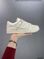 公司级耐克nike Sb Dunk Low 扣篮系列 复古低帮休闲运动滑板板鞋。采用脚感柔软舒适zoomair气垫，有效吸收滑板等极限运动在落地时带来的冲击力，