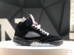 290 air Jordan 5 Retro "Black Metallic Reimagined" 高帮 2025复刻 黑银 系列 整体设计还原元年的风格，采