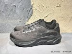 新品上市实拍 Hoka U Restore Ct 全新配色 一脚蹬系列，这个品牌来自于新西兰的毛利语，Hoka表示大地，One One表示飞越，连起来就是飞越地