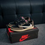 核心私 air Jordan 1 乔丹篮球鞋男女运动鞋潮流板鞋 货号 Cq4277 001 尺码 36 37 37.5 38 38.5 39 40 40.5 4