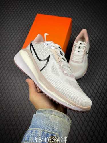 180 B支持放店 nk Air Zoom Vomero 17 V17 轻便舒适公路跑步鞋 平台专供品质 质感柔软 弹力充沛 助力一路畅跑 乐享不停 厚实泡绵缔