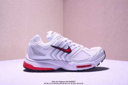 Nike 耐克 男女鞋真标半码制，原楦原纸版开发版型，采用环保纤维革饰片组合网眼布鞋面材质，耐弯折热塑框架支撑鞋身，中底搭载Eva轻量缓震，外置防滑耐磨橡胶底片 - 点击图像关闭