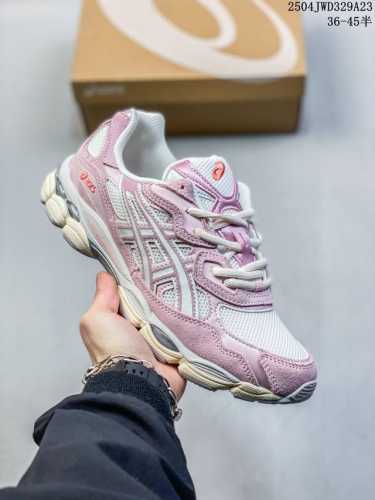 亚瑟士Asics Gel-Nyc 亚瑟士运动休闲透气专业跑鞋 鞋面采用反绒皮与网布拼接 透气舒适兼具休闲时尚 结合简明的配色 展现品牌的传承及引领复古流行的主题