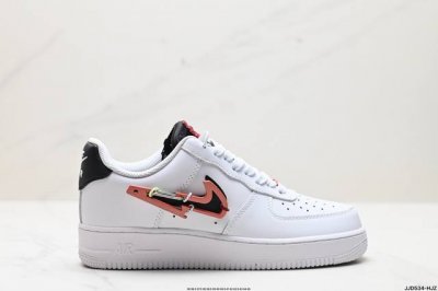 真标nike Air Force 1 Low 空军一号低帮百搭休闲运动板鞋 弹性十足的缓震性能和出色的中底设计 复古与现代的外型结合 造就出风靡全球三十多年的f