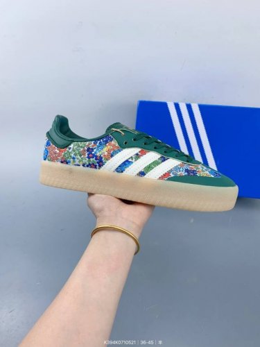公司级Adidas Originals Sambae W 百搭单品 复古桑巴板鞋 这款桑巴鞋展示了高质量的工艺 带有装饰的超锁缝制和无缝的手感 柔软 柔软的皮革