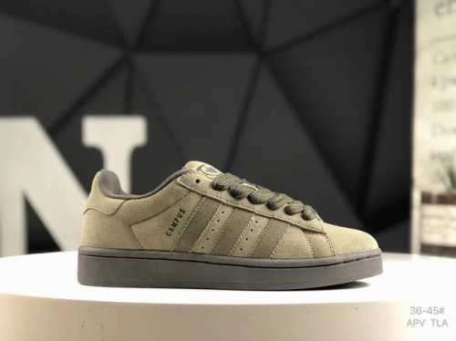真标带半码 阿迪达斯 Ad Originals Campus 00S 学院系列面包风复古休闲运动板鞋 鞋款以经典复古鞋型 Campus 为蓝本打造全新面包鞋，鞋