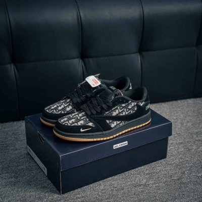 核心私 Air Jordan 1 乔丹篮球鞋男女运动鞋潮流板鞋 货号：Xs 069 尺码：36 37 37.5 38 38.5 39 40 40.5 41 42