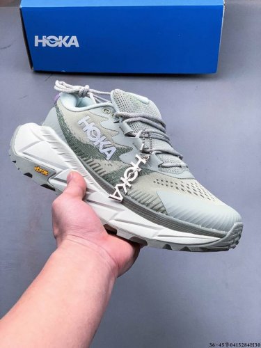 Hoka Skyline-Float X 新款户外登山越野鞋！中底嵌入pebax推进版，提供更回弹支撑脚感与推进力；Vibram黄金大底采Xs Trek复合橡胶