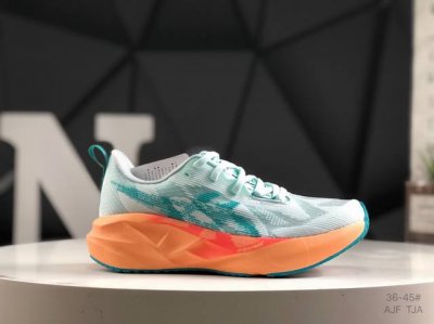 170 asics亚瑟士Novablast 5Le 轻量回弹缓震跑步鞋透气耐磨男款女运动 尺码：36-45(半）Ajf Tja 货号：1011B974-400