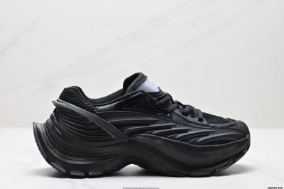 290 公司级Adidas Xlg Mtw系列 舒适防滑透气 低帮 阿迪达斯 休闲跑步鞋 货号:Jr5383 尺码:35.5 36 36.5 37 38 38.