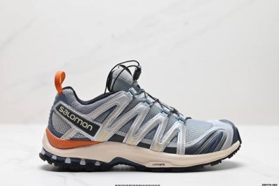 公司级salomon Xa Pro 3D Adv 萨洛蒙户外越野跑鞋 鞋面采用sensifit贴合技术 全方位贴合包裹脚型 鞋跟部鞋底牵引设计 提供强大的抓地性