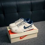 核心私 Nike Dunk 全套原楦原模倾力打造完美版型 独家原厂航空铝磨具打磨大底 鞋头坡度极致还原 无解鞋型 原盒原配 圈内天花板工艺 原厂冲刀 超高清洁度