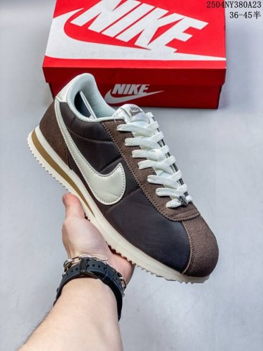 耐克Nike Classic Cortez 全新配色 经典轻便舒适男子阿甘鞋休闲跑步鞋运动鞋，纯粹而执着的精神，使得Cortez种在了一代人的心里，无论是否喜欢
