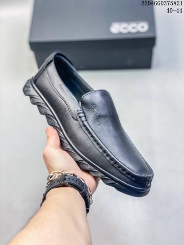 爱步 Ecco 豆豆鞋男 乐福鞋一脚蹬牛皮鞋商务休闲鞋S轻巧莫克540514 黑色54051401001 非常的柔软舒适 简约舒适成为时尚界的主流，很多大牌都是